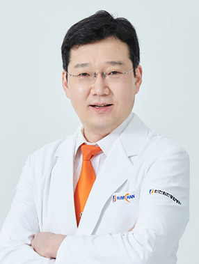 김형건